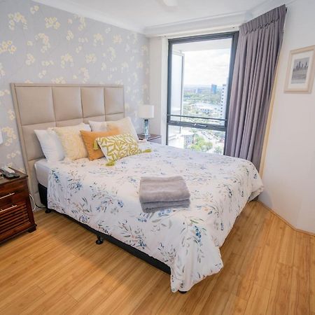 Large Surfers Paradise Apartment With Fantastic Views Gold Coast Exterior foto